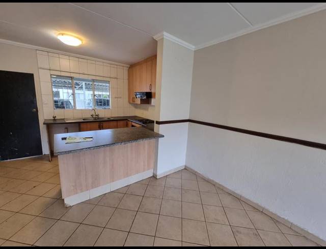 2 BEDROOM PROPERTY TO RENT IN DALPARK EXT 1